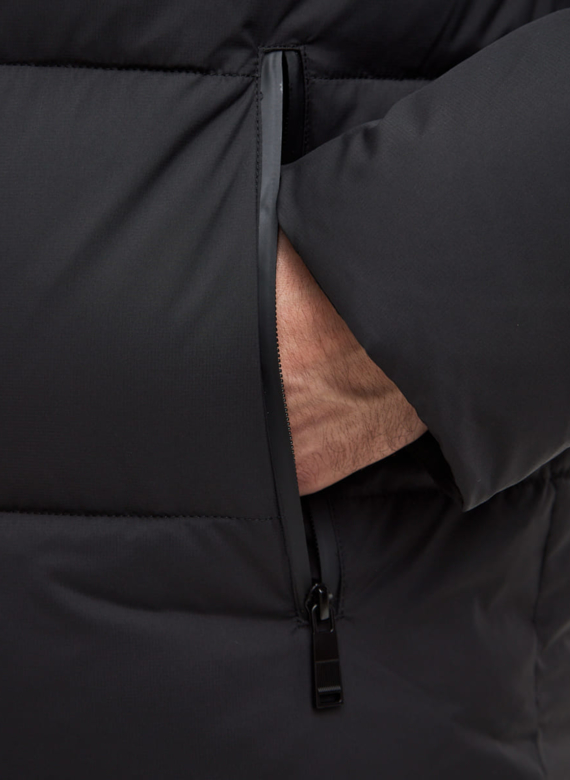 Мужской черный пуховик больших размеров