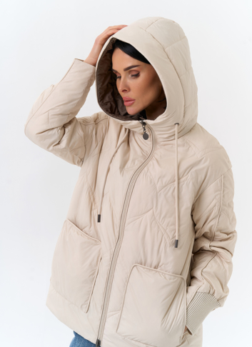 Женская куртка с капюшоном 