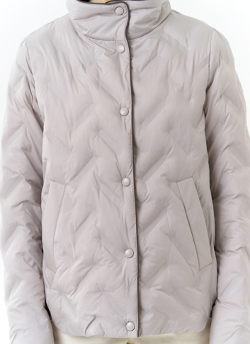 Женская куртка с воротником стойкой