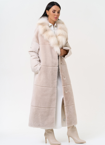 Комбинированное женское пальто из меха овчины с поясом