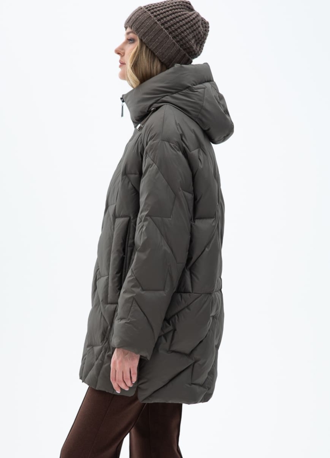 Женский удлиненный пуховик  капюшоном модель № 31150 в рассрочку