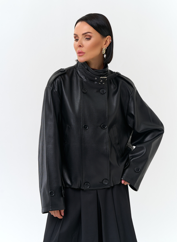 Женская куртка из эко кожи черного цвета