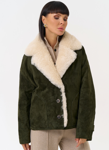 Пуховик из натуральной замши с английским воротником