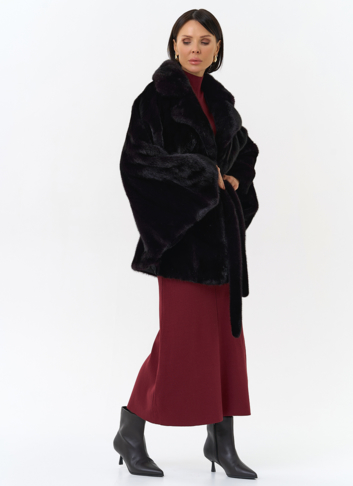 Шуба из меха норки с английским воротником в цвете баклажан