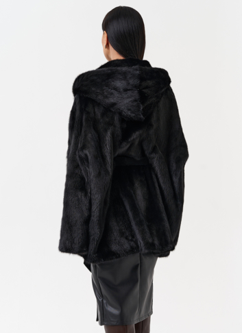Женская норковая шуба с капюшоном 