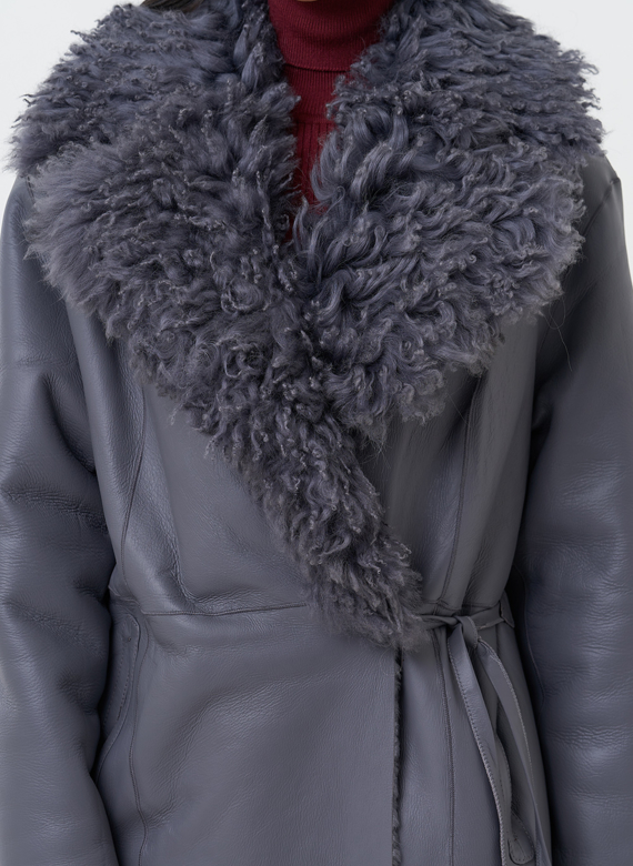 Длинная дубленка из натурального меха