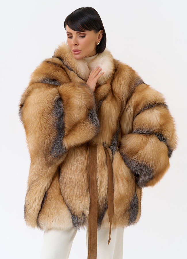 Шуба из лисы свободного кроя модель № 32013 меха малина