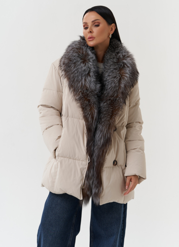 Женский пуховик с мехом чернобурки